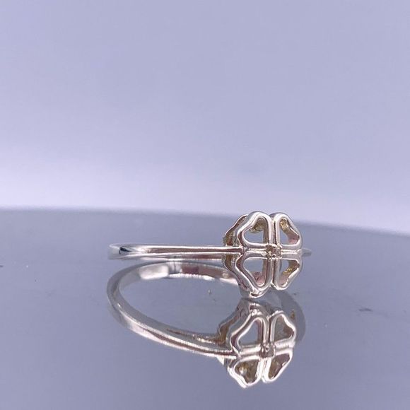 Vintage Sterling Silver Clover Ring with Accents - Picture 10 of 10